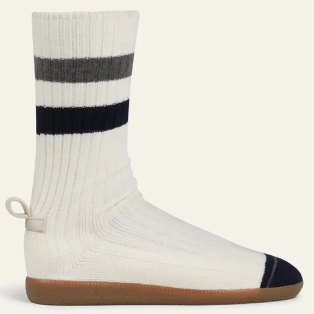 NEW Brave Pudding VARSITY STROLLS PE White Womens Sock Shoe Size 8 - Picture 2 of 8